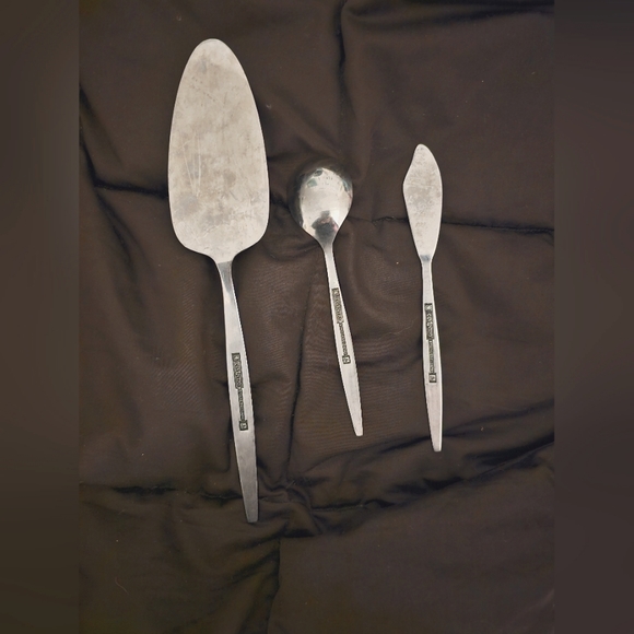 Coventry SS Flatware Pieces - Picture 2 of 3